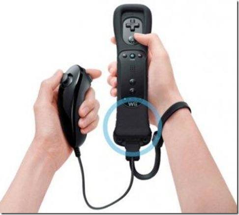 black-wii-remote-and-nunchuck-controllers-america_366